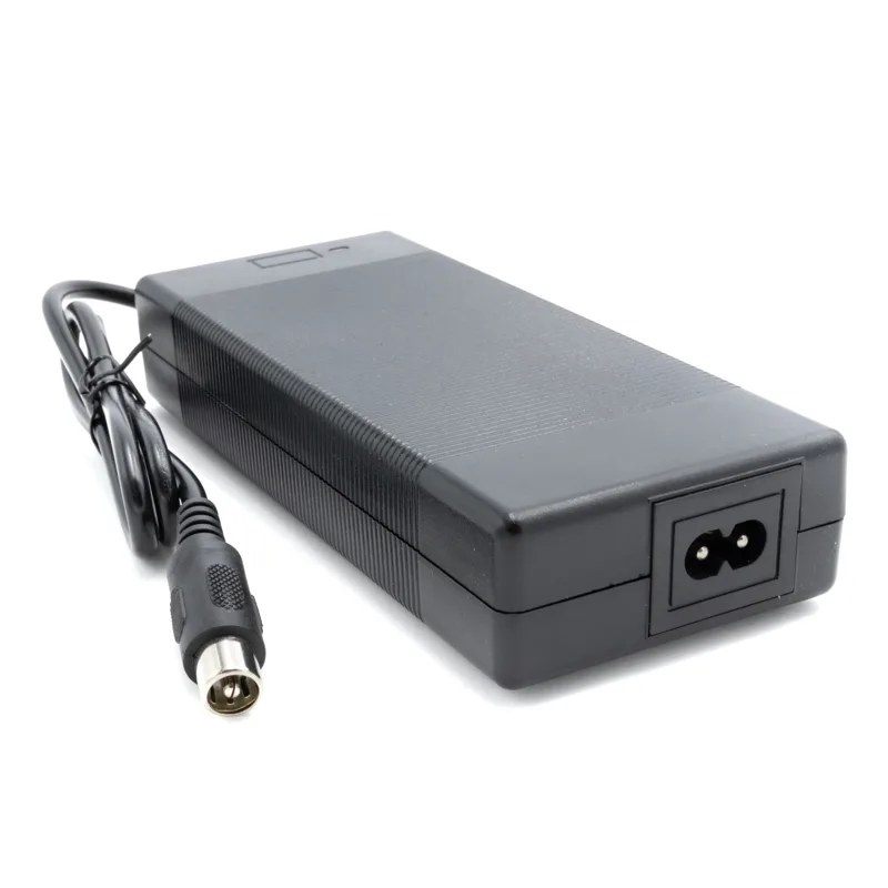 Chargeur RCA 12