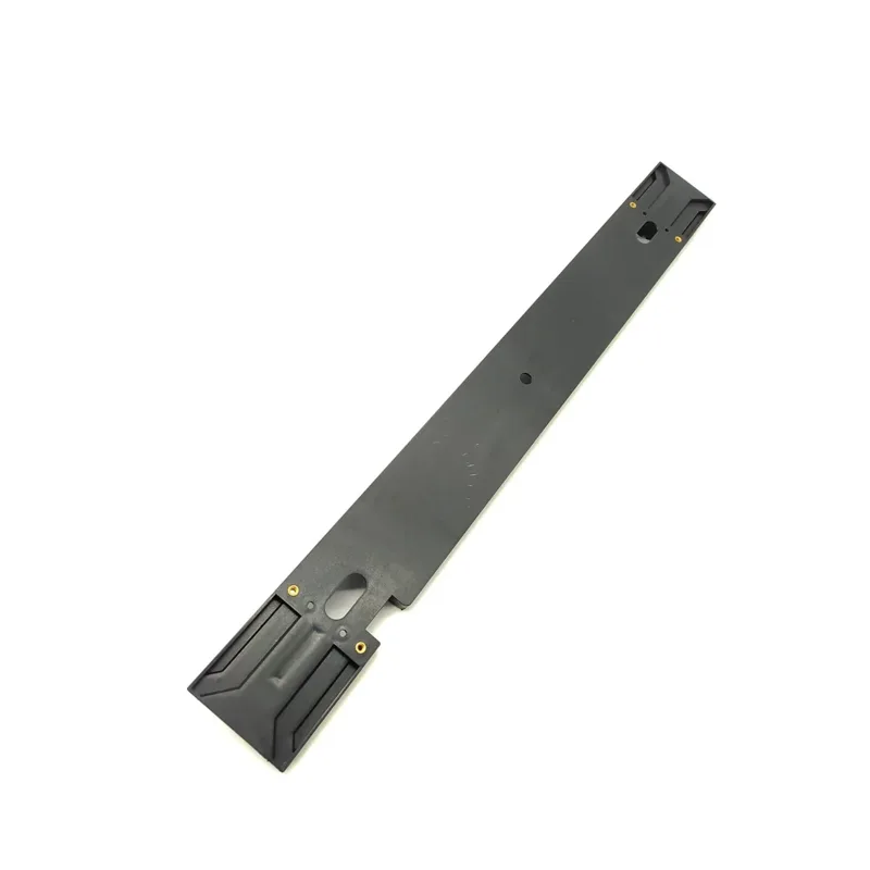 Carter plastique sous cache droit – Futecher Gun & Pro
